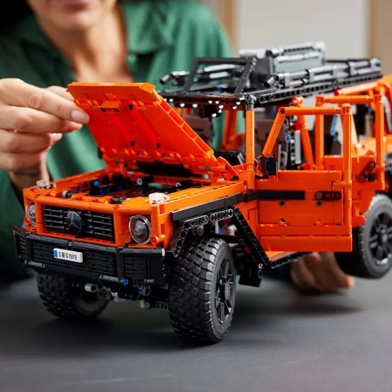 LEGO%20Technic%20Mercedes-Benz%20G500%20Professional%20Line%2042177