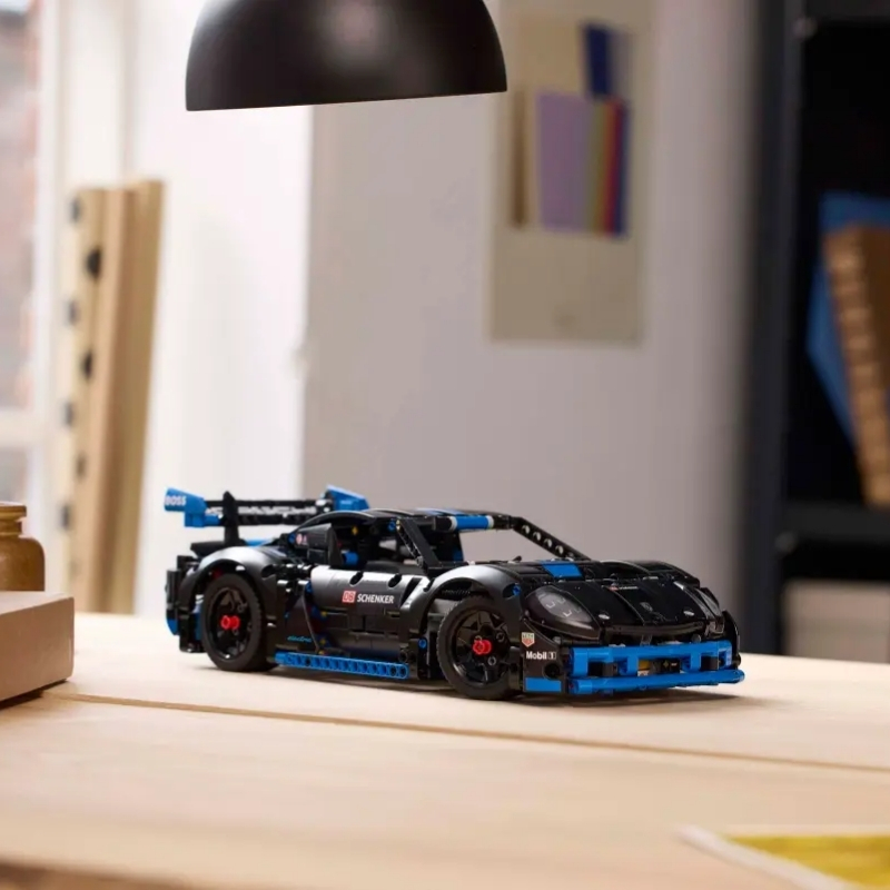 LEGO%20Technic%20Porsche%20Gt4%20E-Performance%20Yarış%20Arabası%2042176